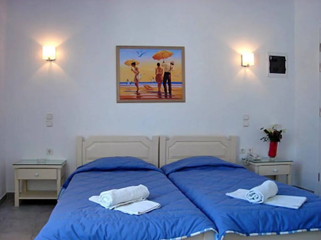 Magas Hotel Mykonos Town 2*,